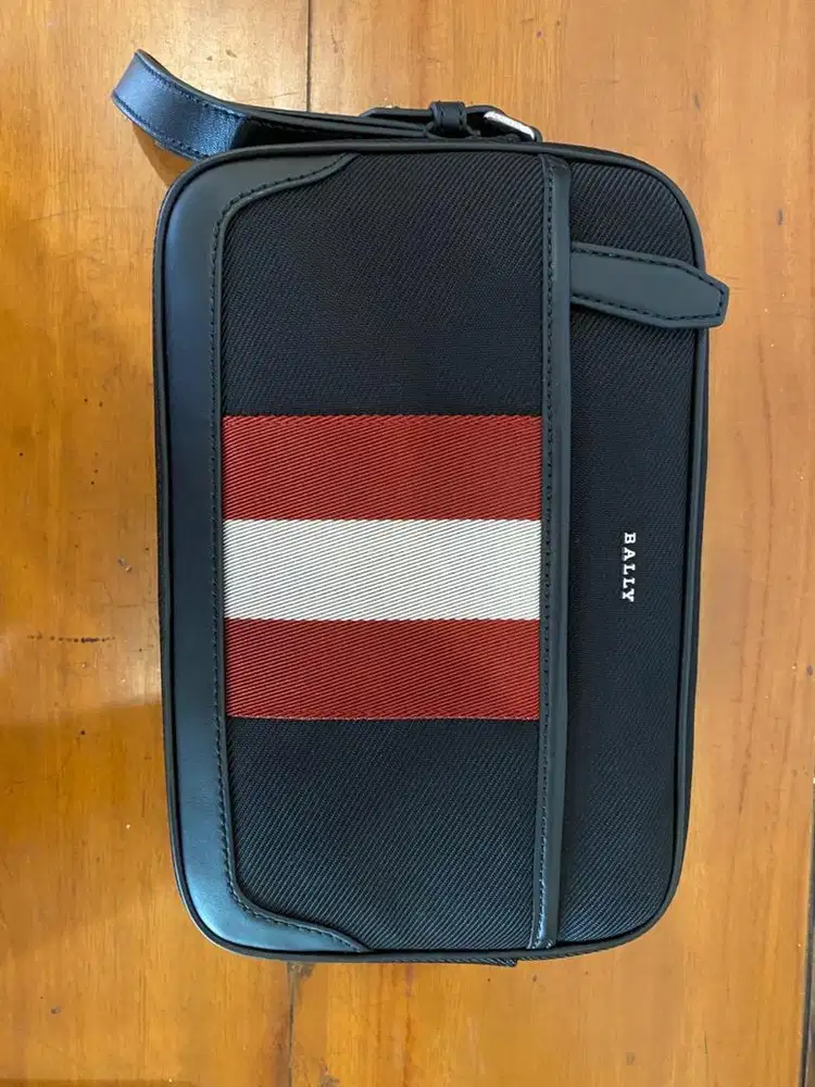 Bally Clutch Puch Pria