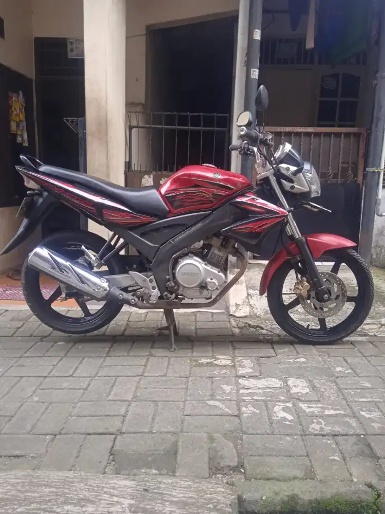 Yamaha Vixion tahun 2010 original ss komplit