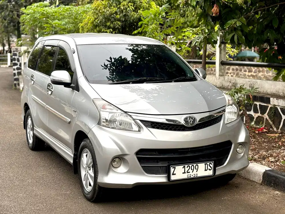 Avanza Veloz 1.5 tahun 2015 manual/tt boleh cash lebih bagus