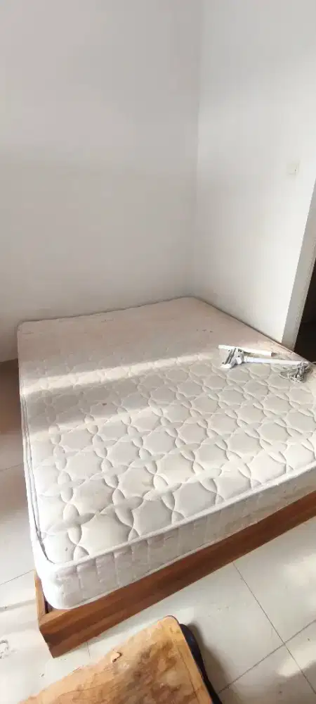 Dijual Kasur: siapa cepat, dia dapat!