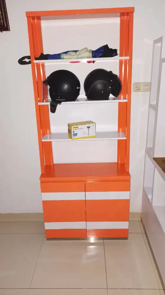 Rak kabinet display second