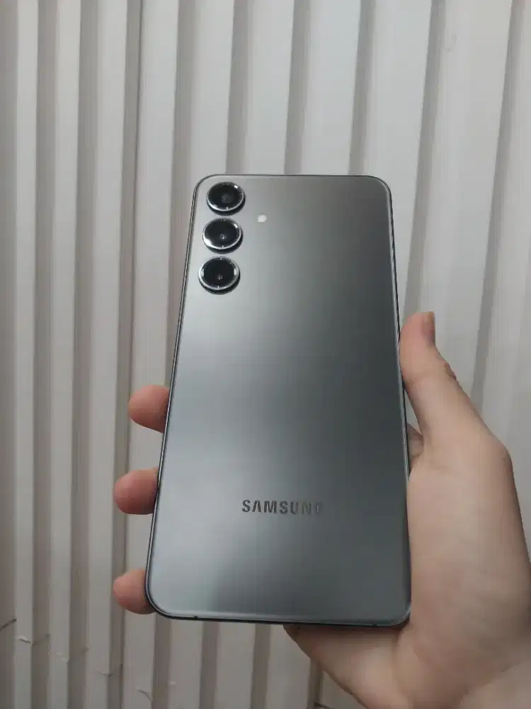 Samsung S24+ 
sein ori