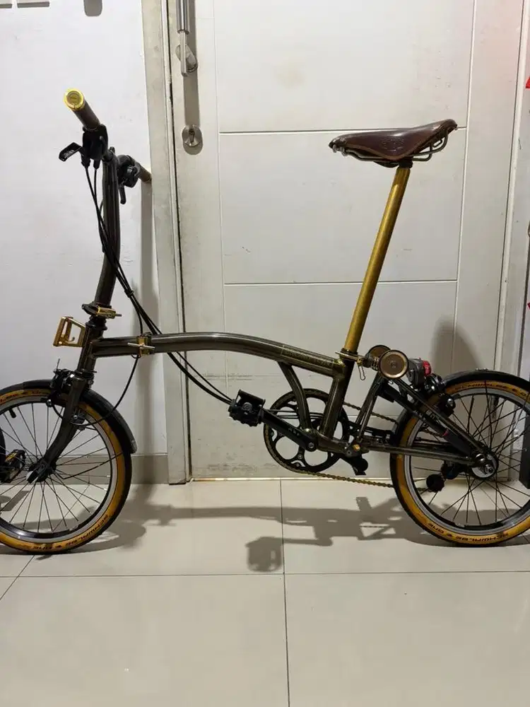 Brompton Raw Lacquer Black Edition