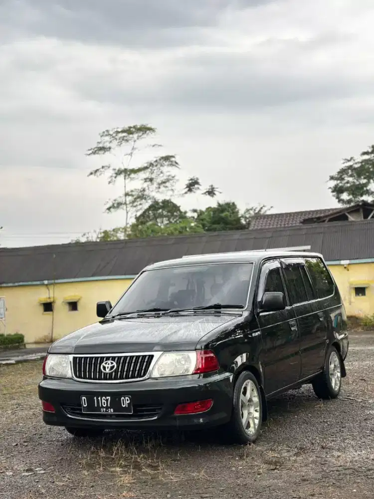 Kijang LGX 2002