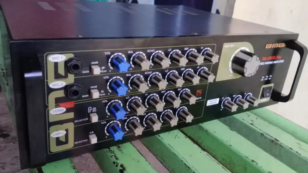 Power amplifier BMB DA2000pro
