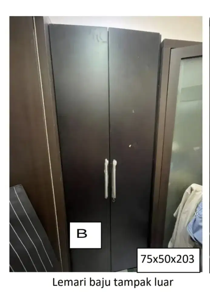 Lemari baju kayu