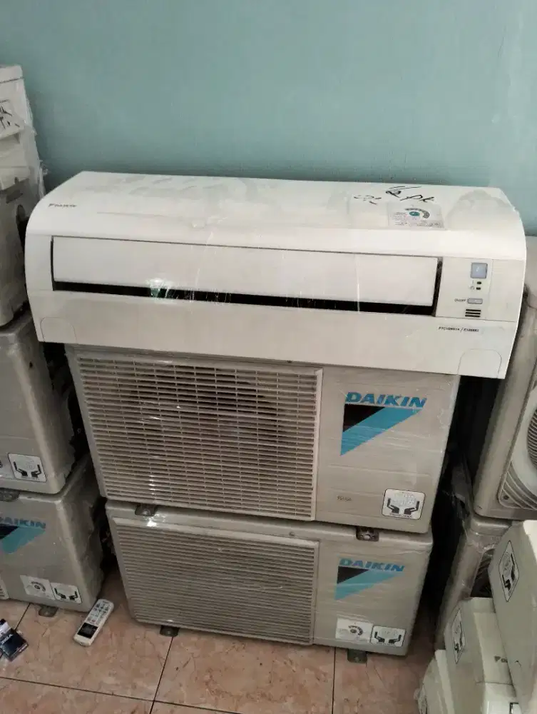 AC DAIKIN STANDAR THAILAND 1/2 PK - 1 PK