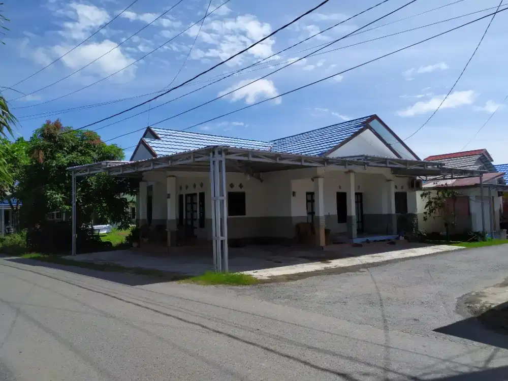 Di Kontrakkan Lengkap