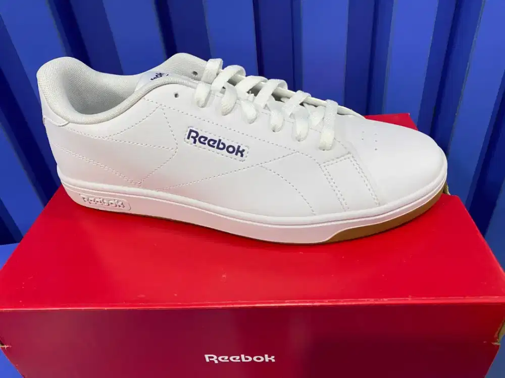 SEPATU PUTIH FULLWHITE ORIGINAL SIZE 41,