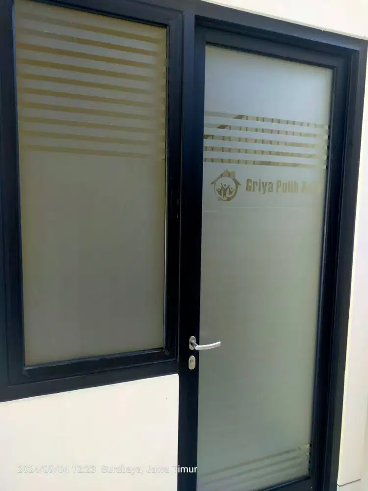 Stiker kaca motif sanblas murah