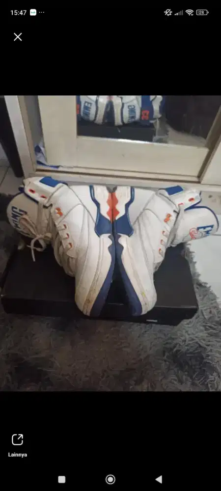 SEPATU BASKET SECOND