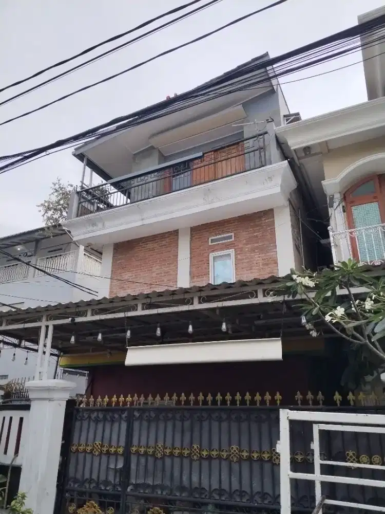 Kontrakan suami istri/