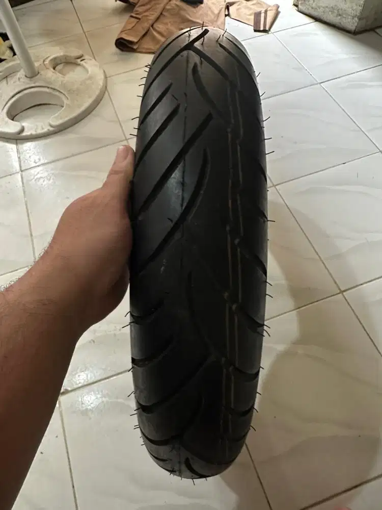 Ban motor R15 120/70