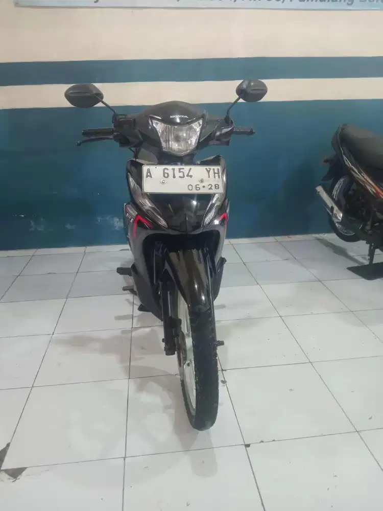Honda  revo 2018 siap pakai