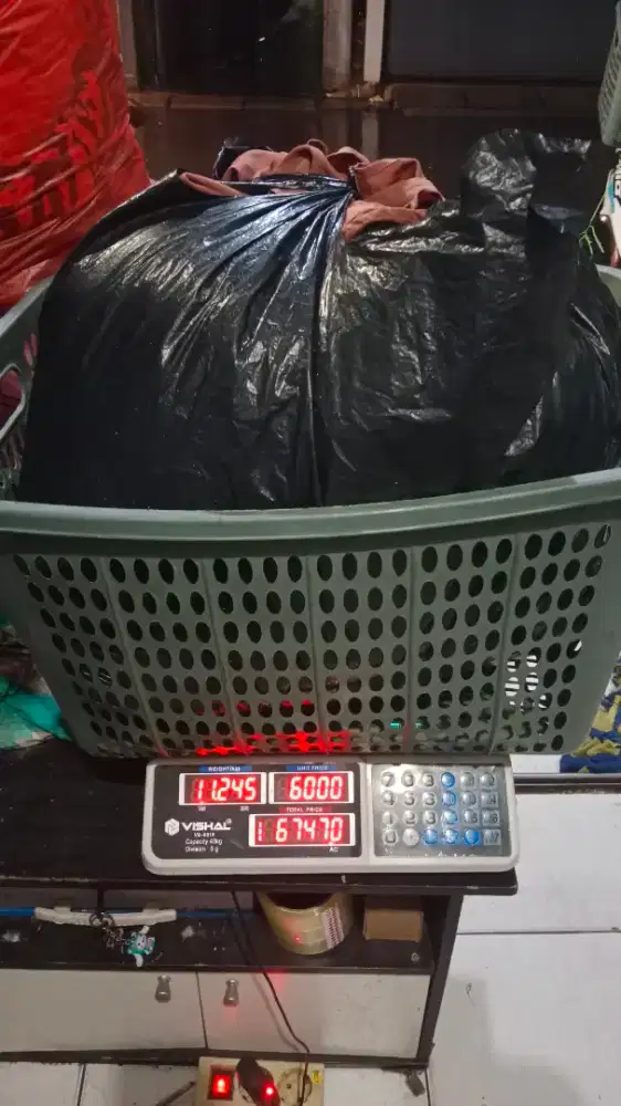 Di cari karyawan bagian setrika dan packing