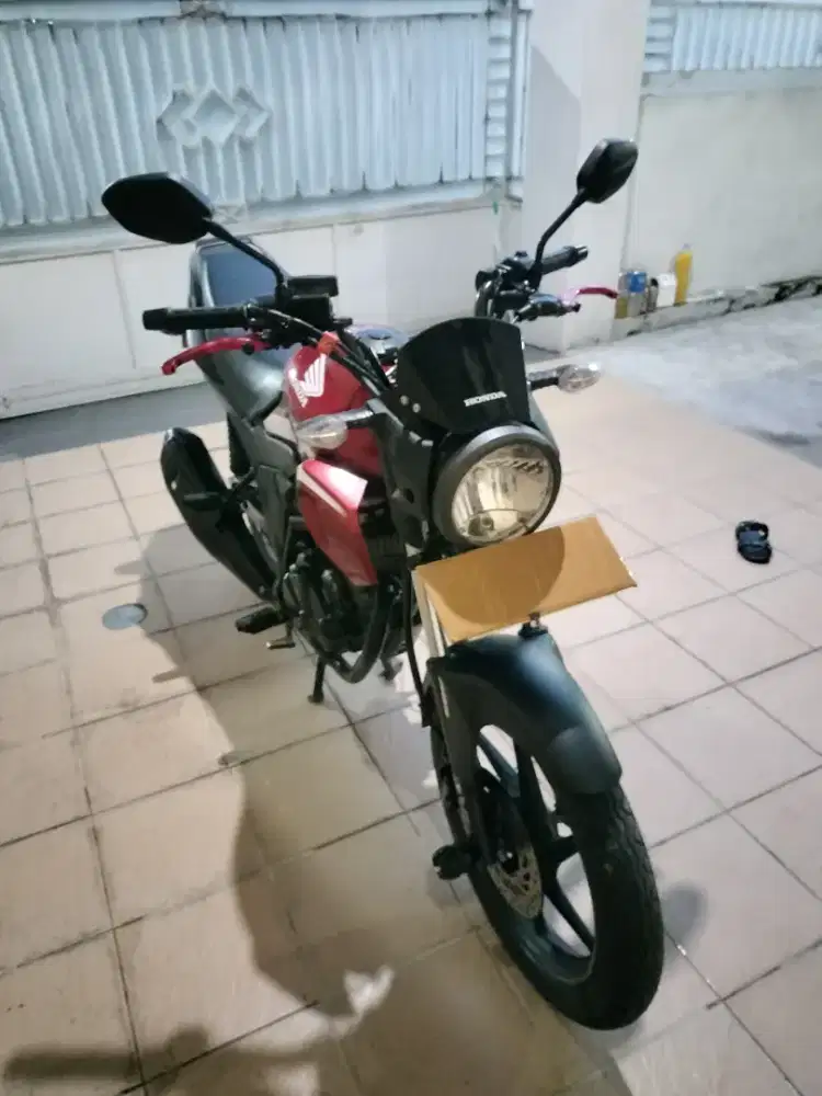 Honda CB150 Verza Low KM !!