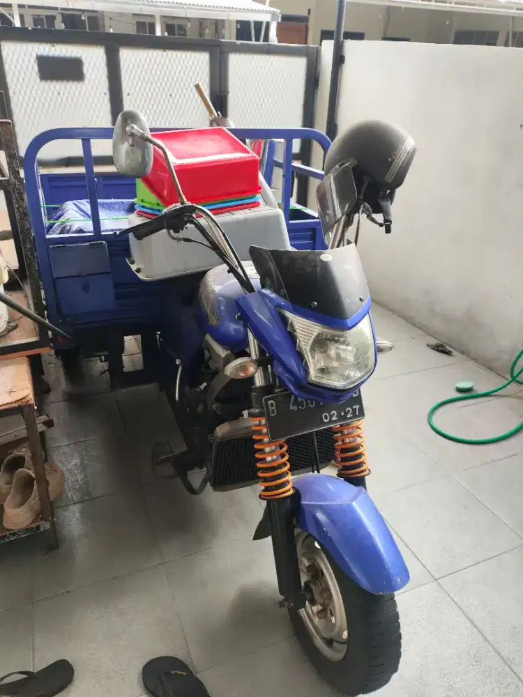 Jual Viar karya 150 L tahun 2022 bogor warna biru