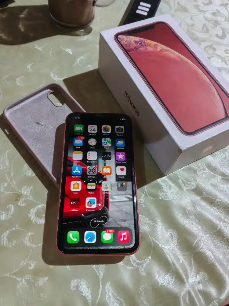 Iphone xr 64gb lengkap