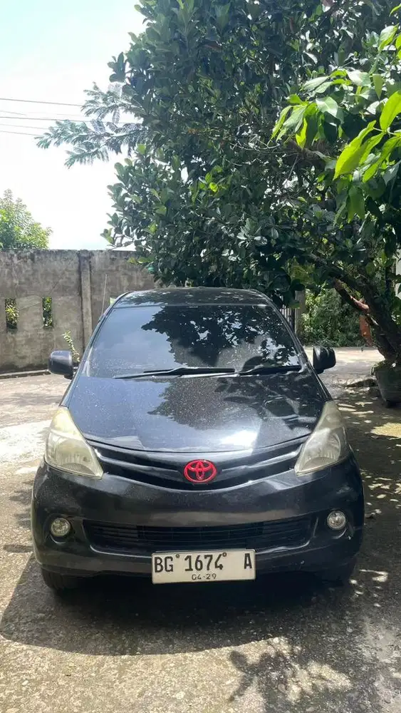 Toyota Avanza type E matic 2014