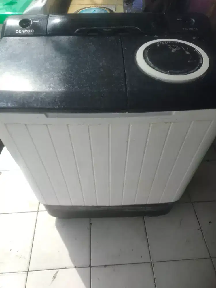 Mesin cuci 2 tabung merk Denpoo..Normal,joss.kap. besar 8/9 kg.
