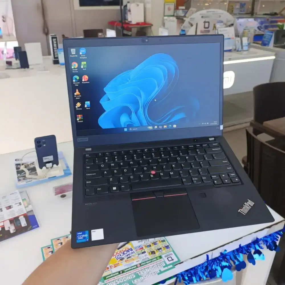 LENOVO THINKPAD CORE I7 RAM 16GB SSD 512GB