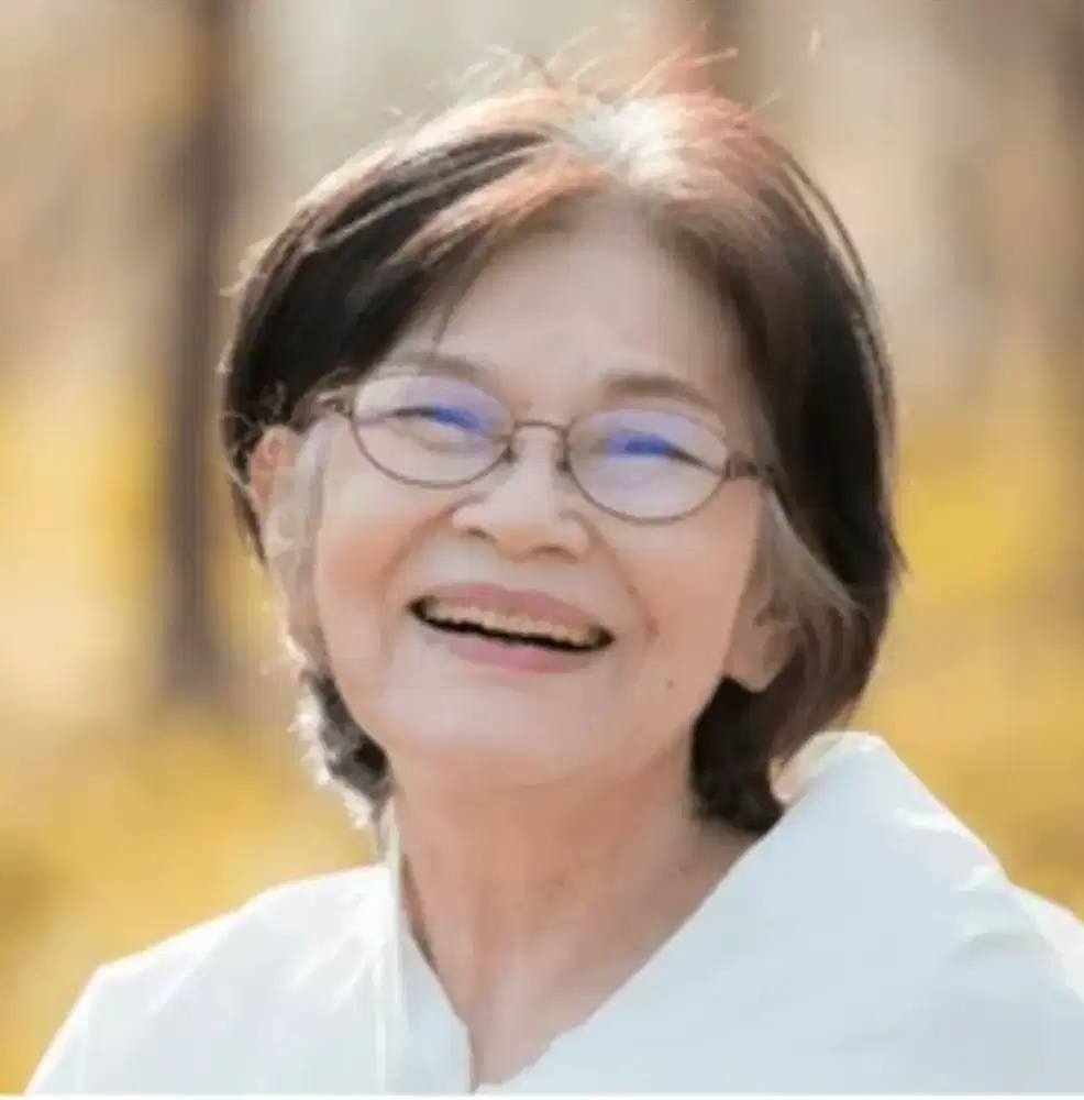 Penjaga lansia wanita