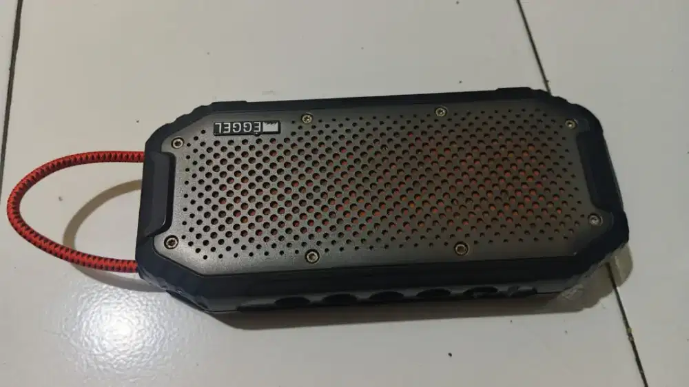 Speaker bluetooth eggel elite.hidup normal.minus karet body pd rontok