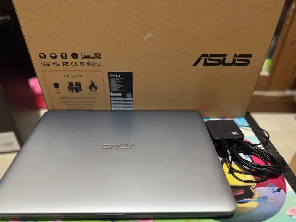 Laptop Asus X441U masih mulus