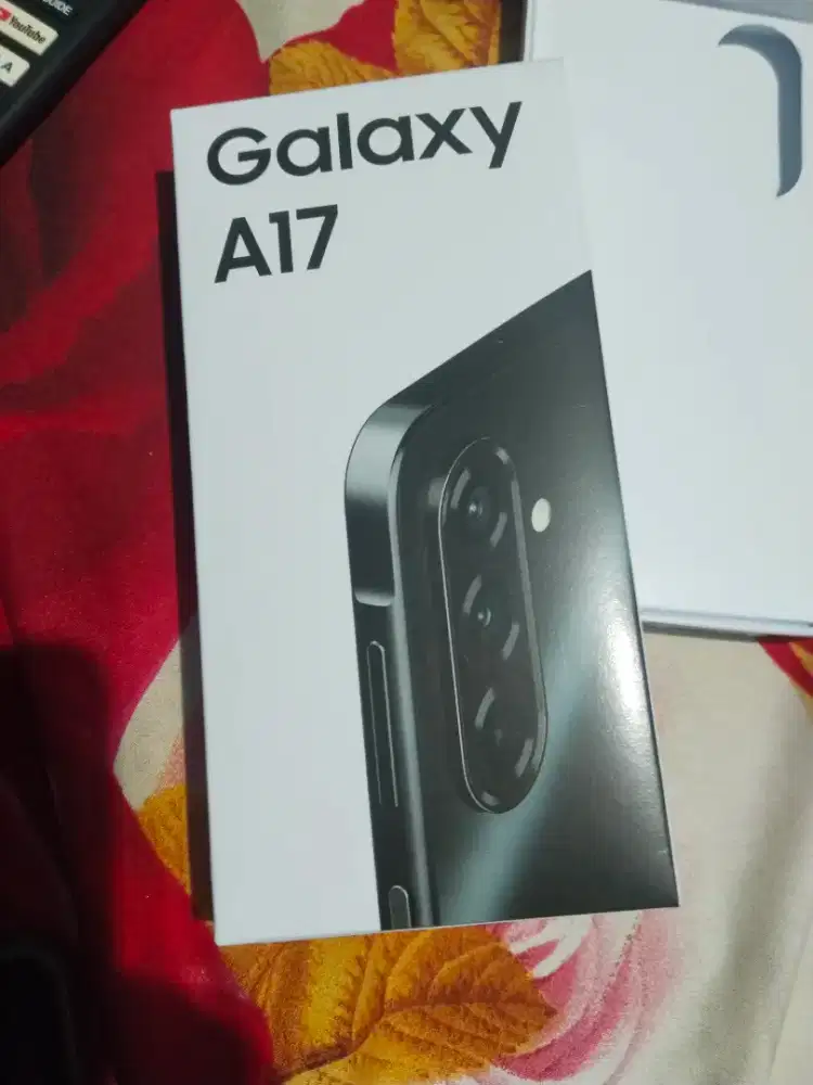Samsung a17 kondisi mulus