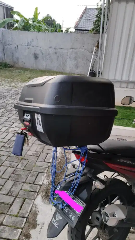 BOX GIVI E4 3 + Baseplate