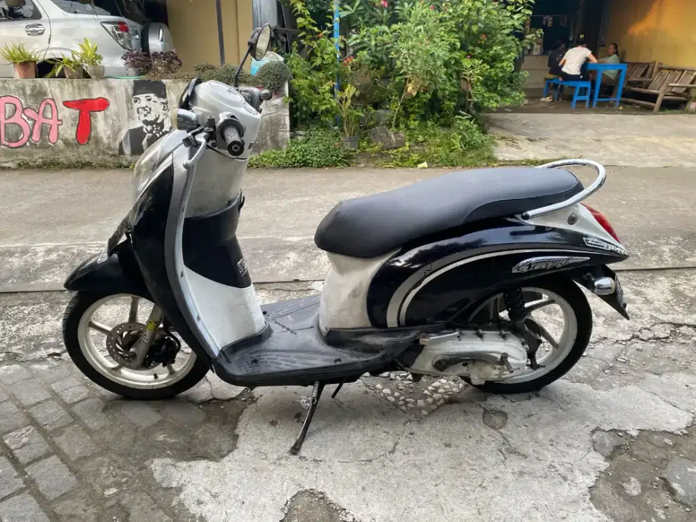 Scoopy THN 2011 plat B Jakarta