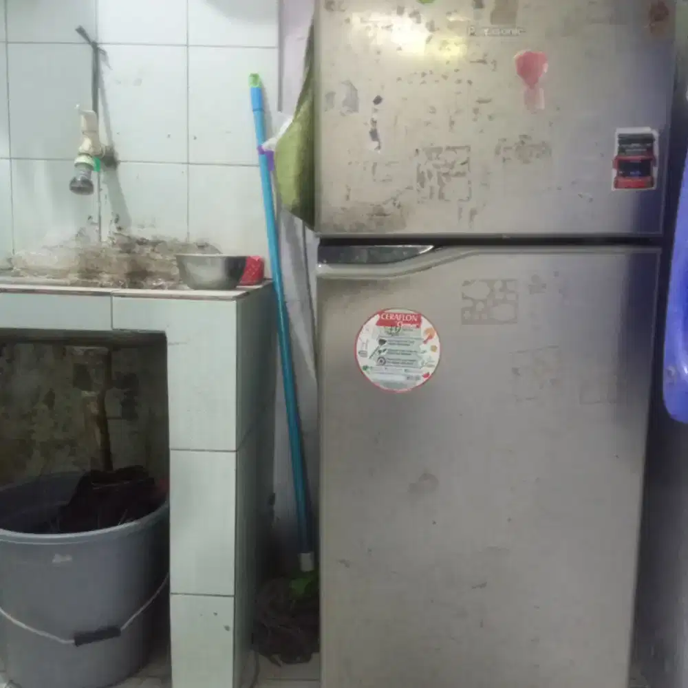 Kulkas 2 pintu merk panasonic