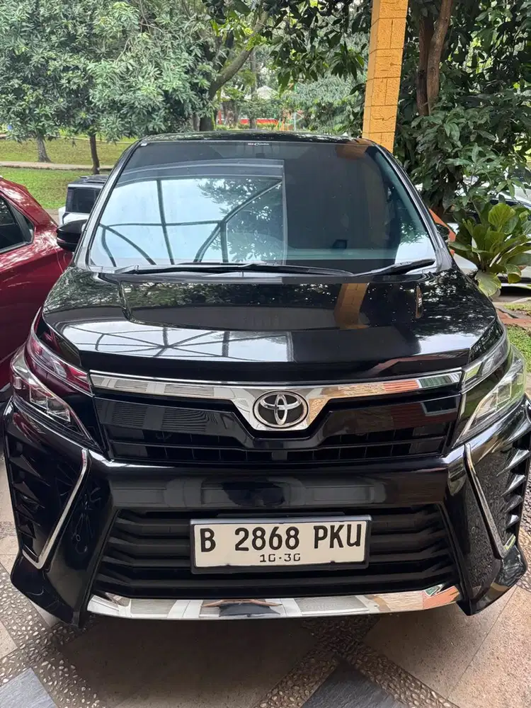 Toyota Voxy 2020 Bensin