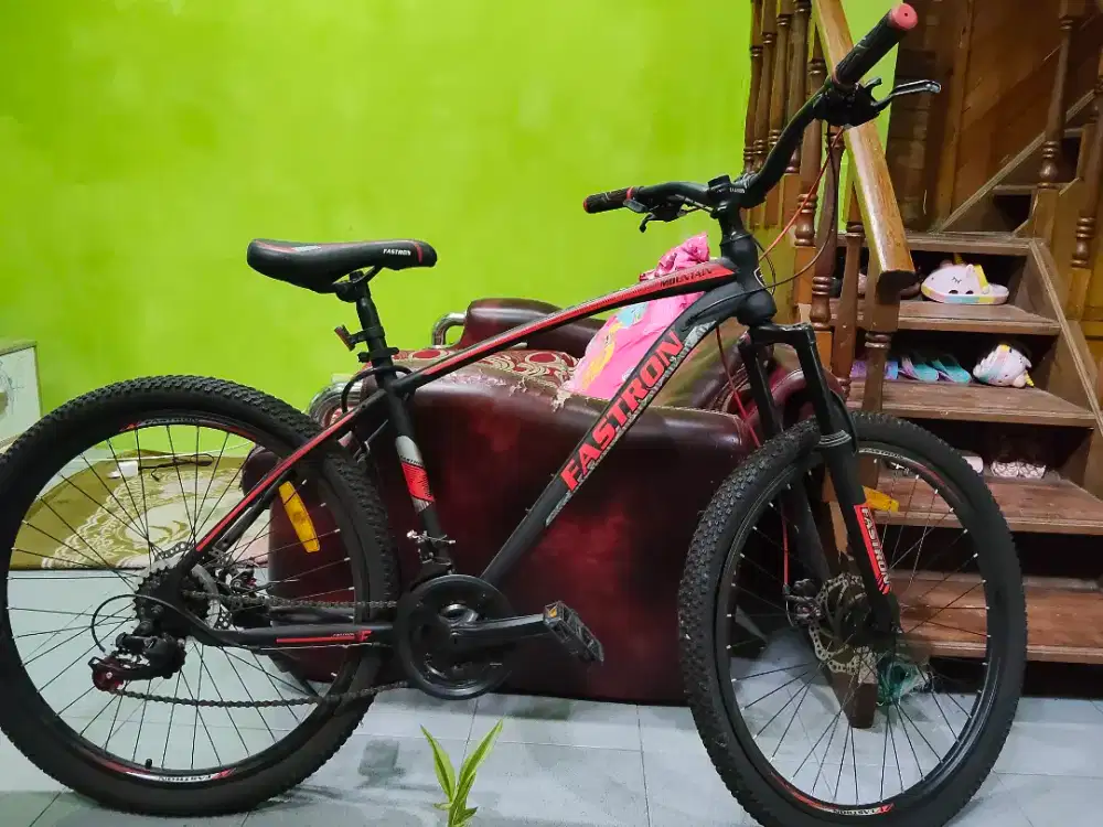 Sepeda FASTRON masih baru