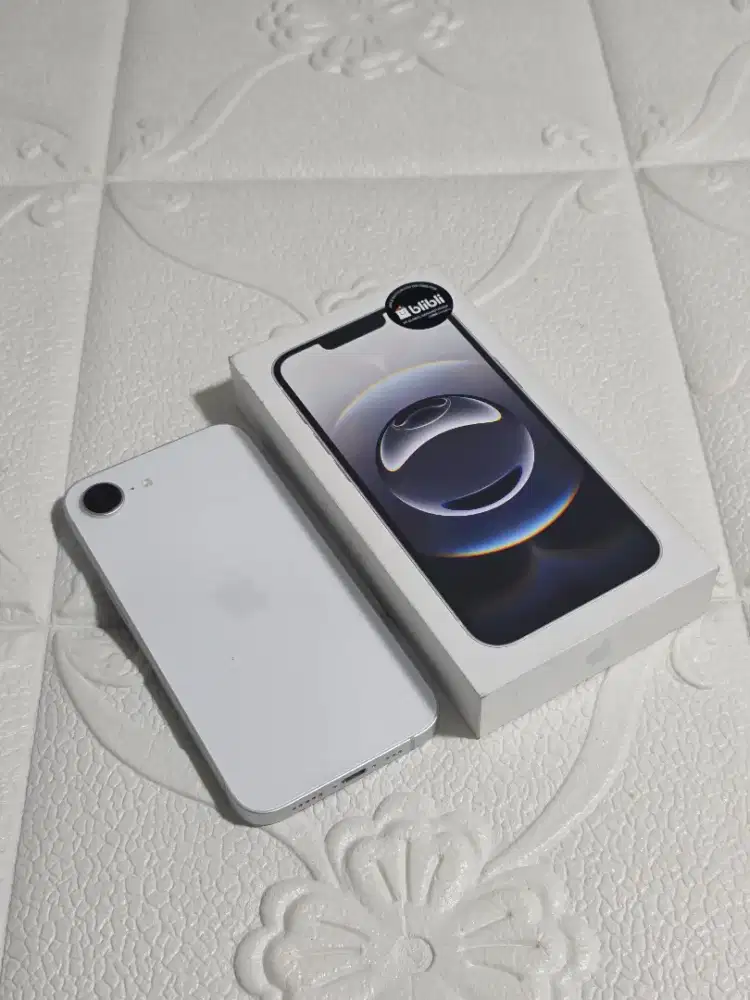 Second iPhone 16e 128gb Bh 100 ll ibox