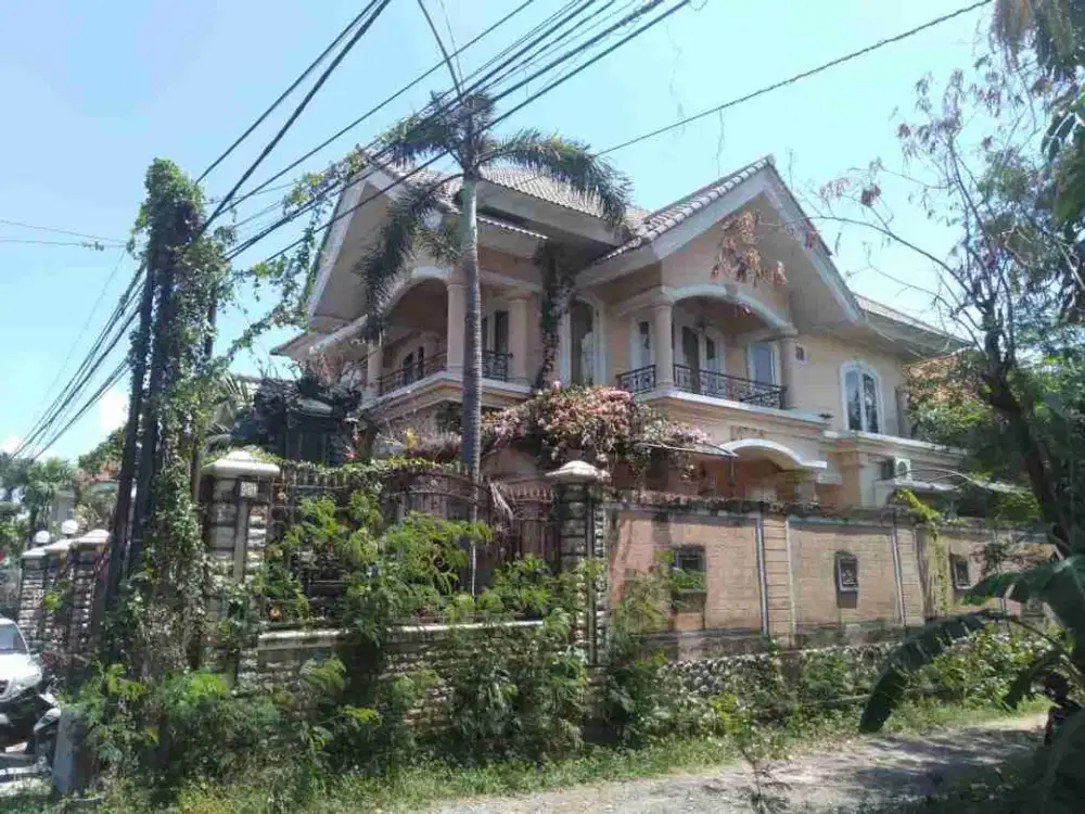 JUAL TANAH EXCLUSIVE BONUS RUMAH MEWAH JLN MOH YAMIN RENON DENPASAR BALI