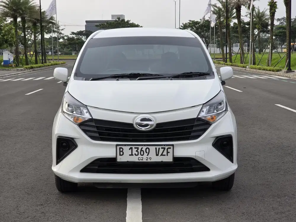 FREE GARANSI Daihatsu Sigra 1.0 M Manual 2023
Putih