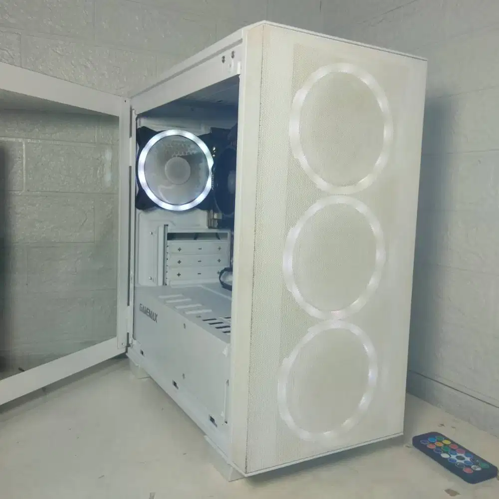 Ready PC Gaming Grafis Ryzen 5 5600G RAM 16GB NVMe 512 Vega 7 Graphic