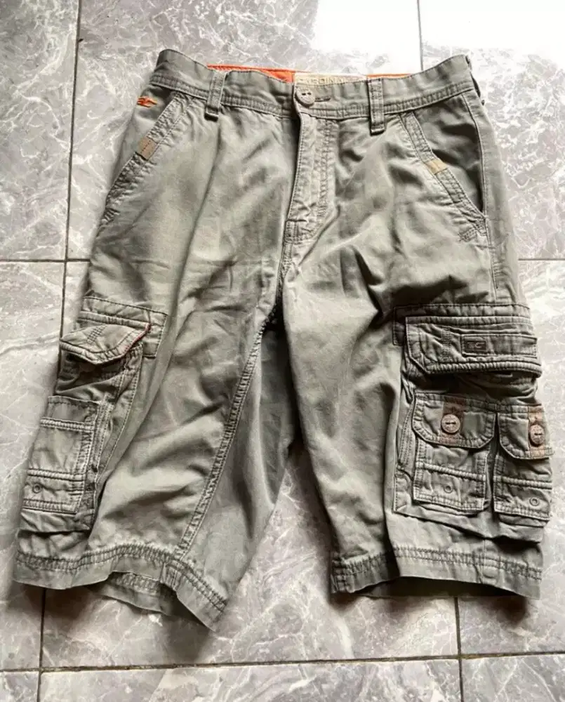 Short cargo cardinal size 31 small original celana pendek pria