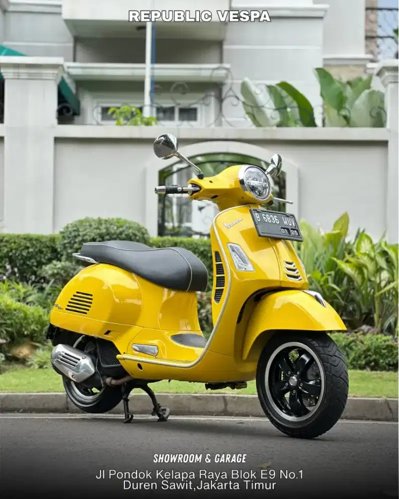 JUAL CEPAT PIAGGIO VESPA GTS 4V 150 IGET ABS LED TAHUN 2019