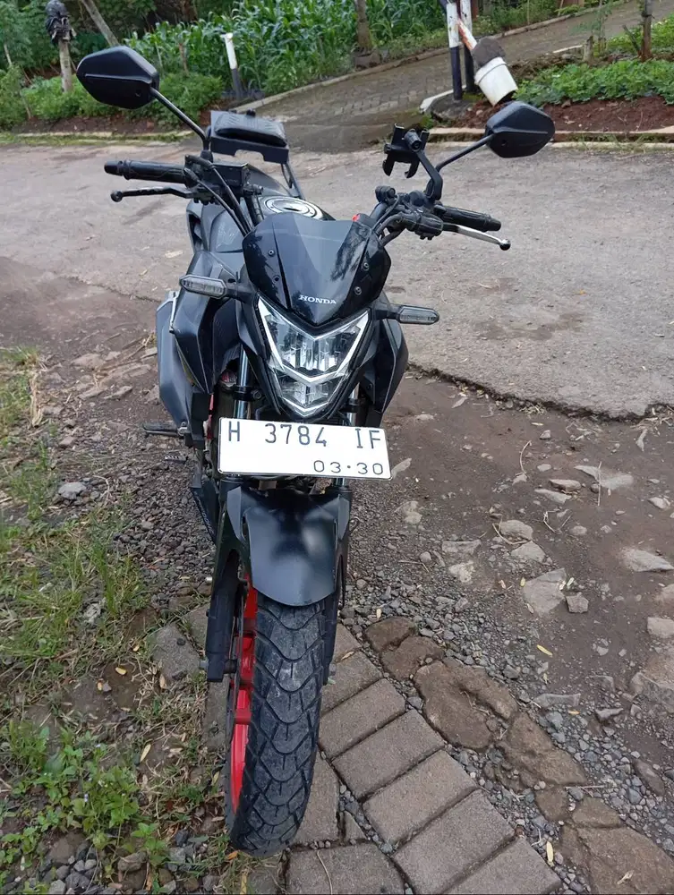 Honda Cb 150r tahun 2020 model V3