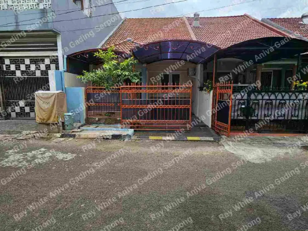 Rumah siap huni dengan sisa tanah yang luas