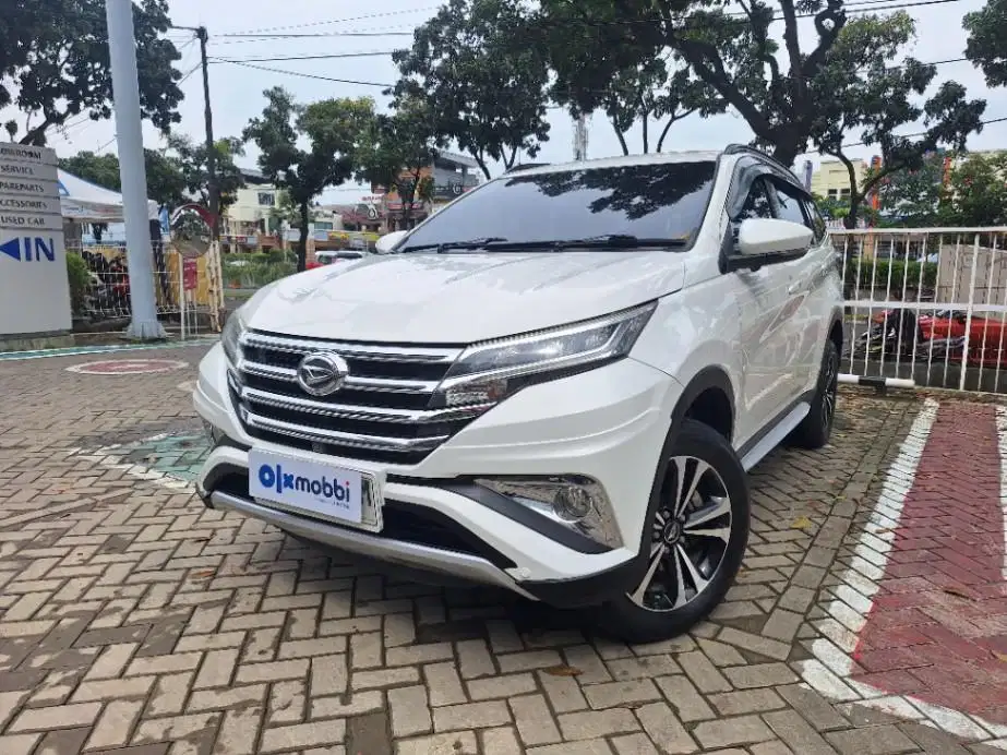 LOW DP Daihatsu Terios 1.5 R Bensin-AT 2018 NRY