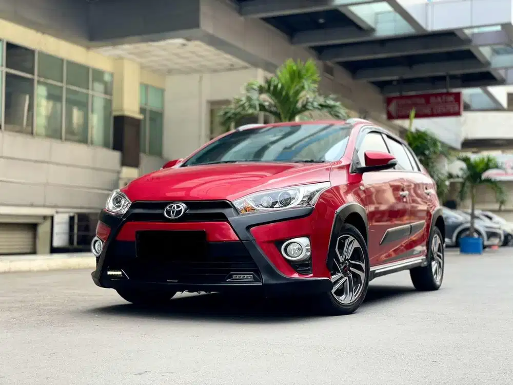 READY • TOYOTA YARIS 1.5 HEYKERS AT 2017 MERAH