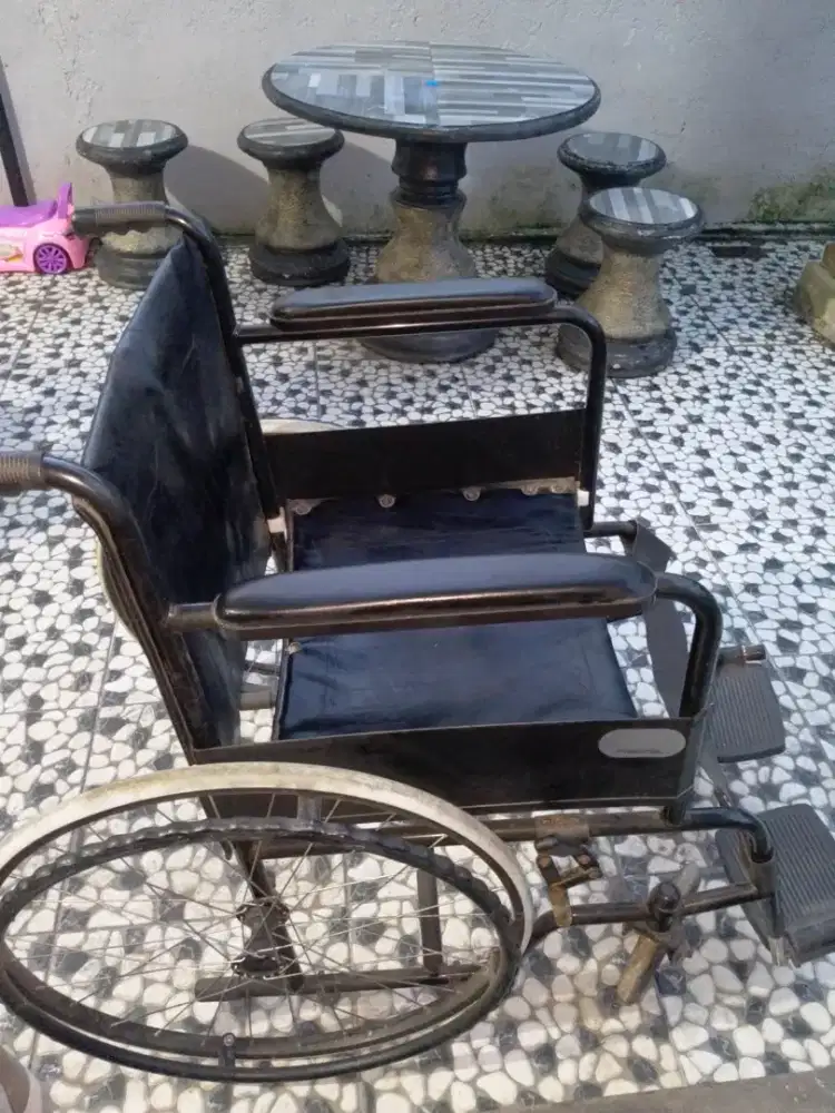 Kursi Roda lipat merk GEA