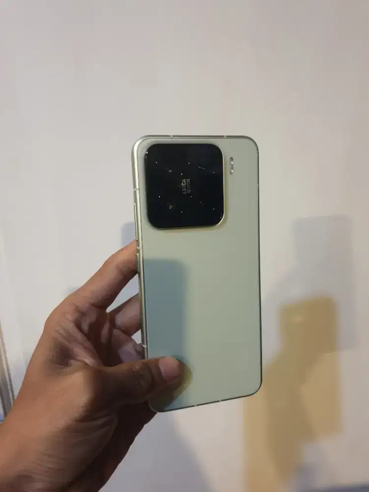 Xiomi 15 12/512 Like new