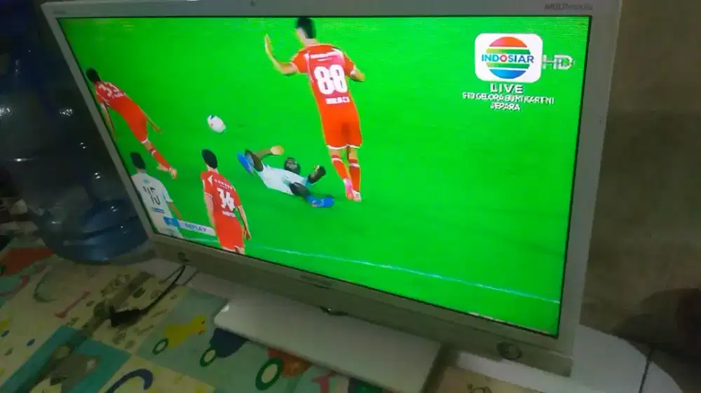 Tv Polytron 32in analog