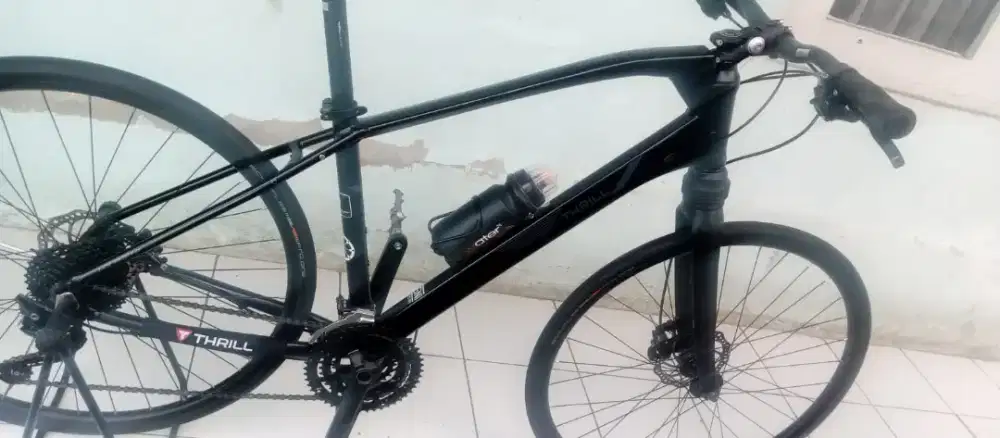 Sepeda Hybrid 3x10 Speed Thrill 1.0