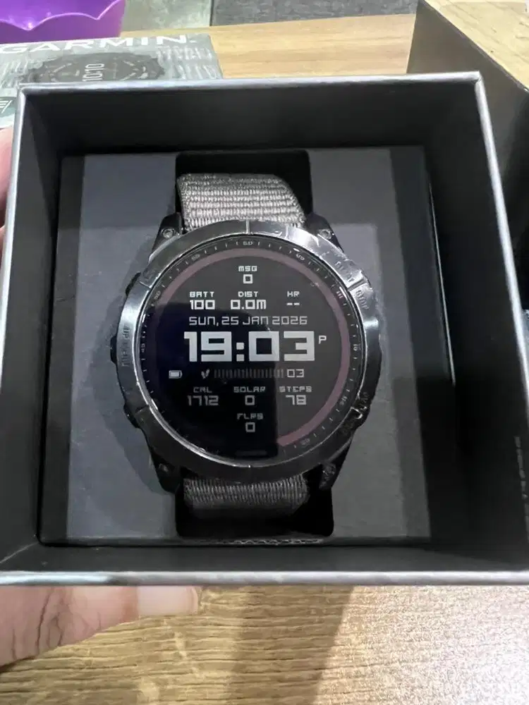 Garmin fenix 7x sapphire solar carbon