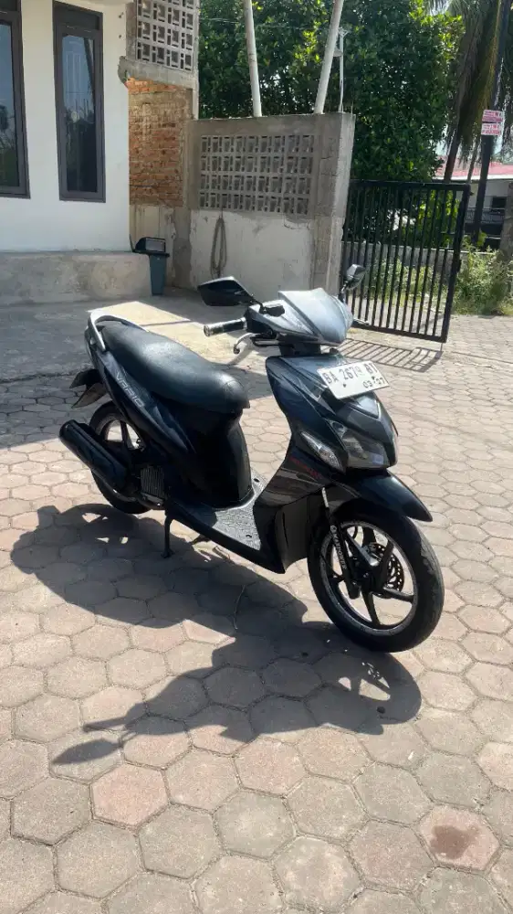 Dijual Vario 110 CC Hitam Silver